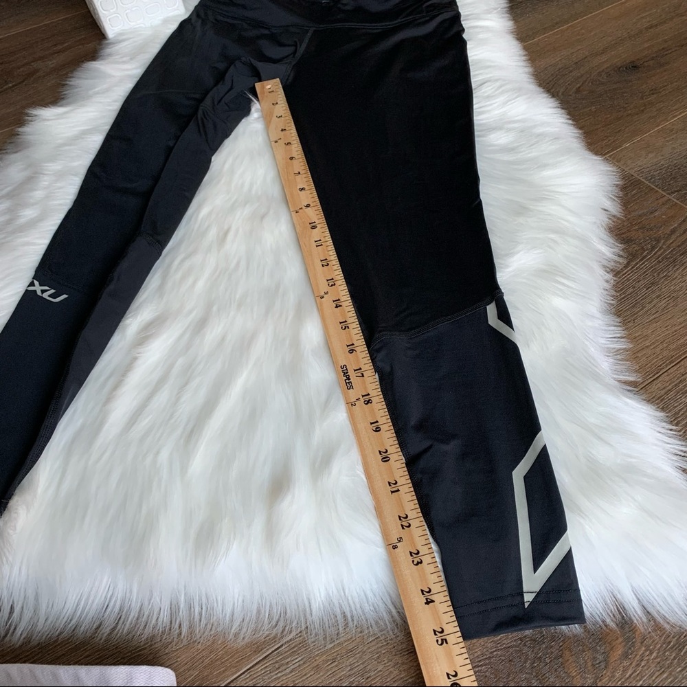 2XU Fitness Mid-Rise Compression Tights Women’s M Black - Picture 3 of 5
